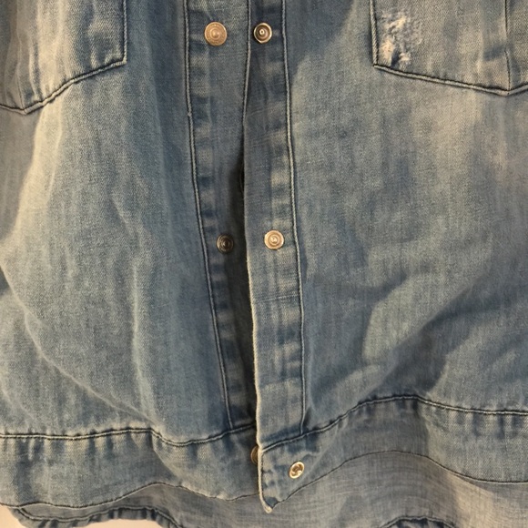🎉Super Cute Zara Jean Shirt! - Picture 3 of 9